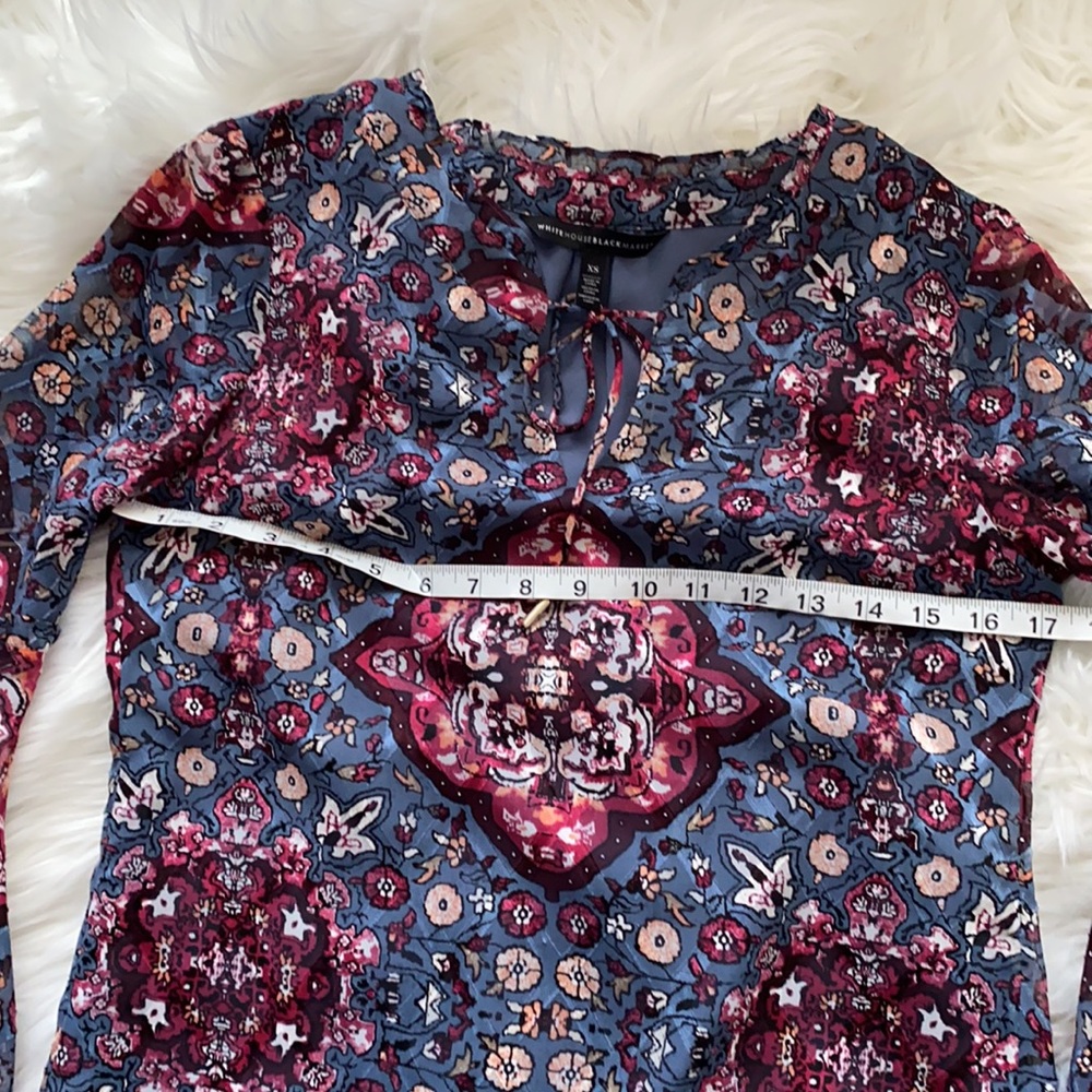 WHBM Bell Sleeve Medallion Print Dress Size XS - Picture 15 of 16